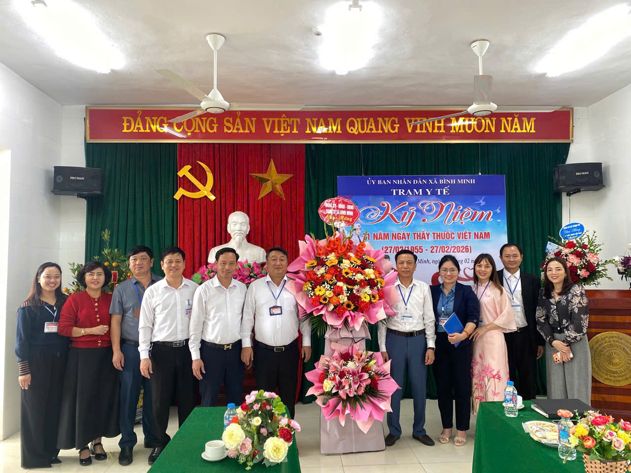 Lãnh đạo xã Bình Minh tri ân đội ngũ y, bác sĩ nhân Ngày Thầy thuốc Việt Nam 27-02