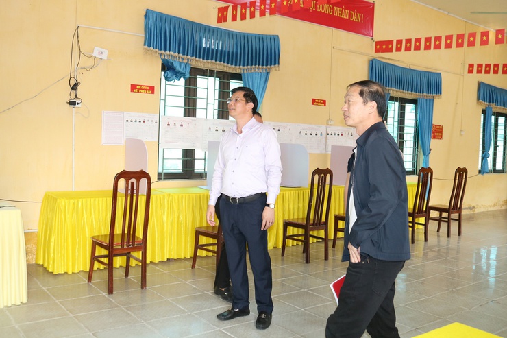 Xã Quảng Bị tăng tốc rà soát, siết chặt chuẩn bị tại các khu vực bỏ phiếu trước ngày bầu cử 2026-2031
