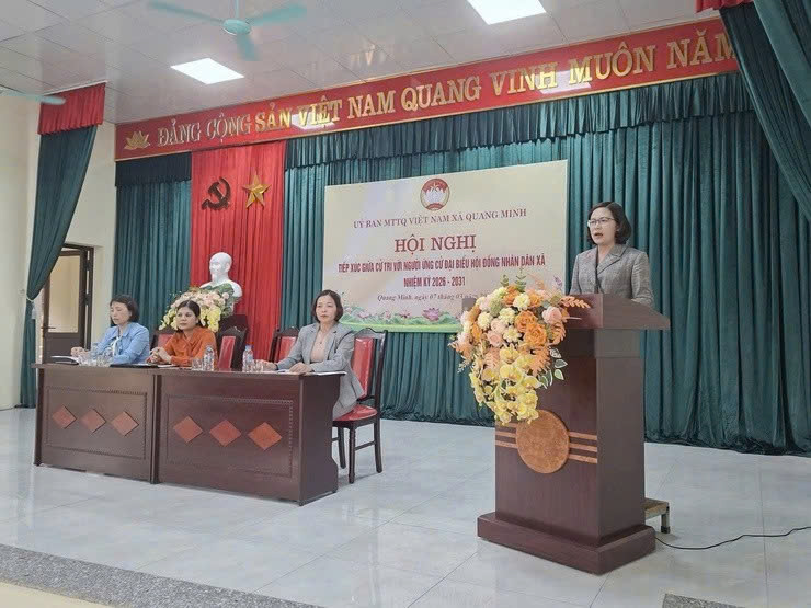 Cử tri xã Quang Minh gửi gắm niềm tin vào đội ngũ nữ ứng cử viên HĐND nhiệm kỳ mới