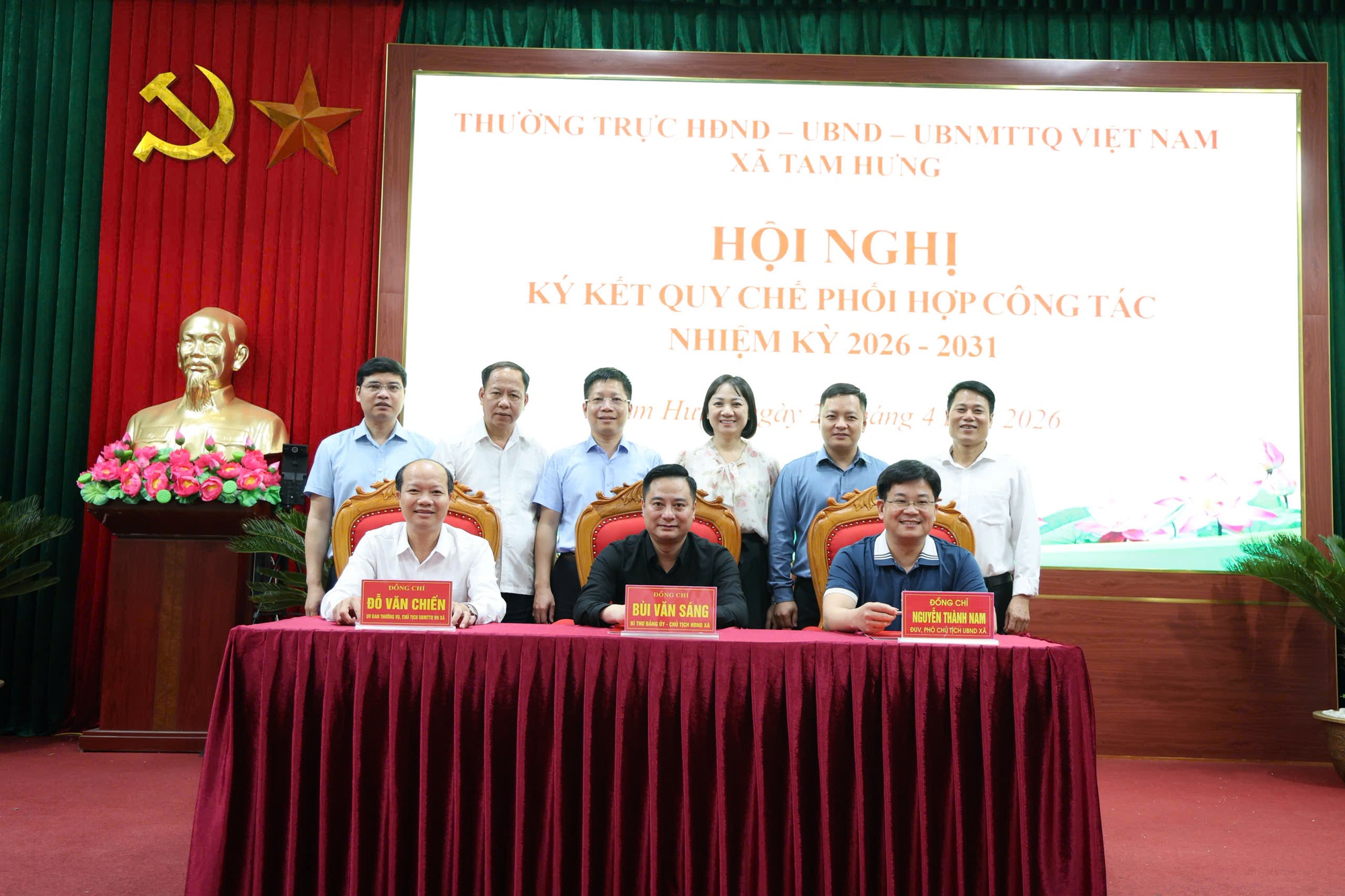 Xã Tam Hưng tăng cường phối hợp xây dựng chính quyền phục vụ nhân dân
