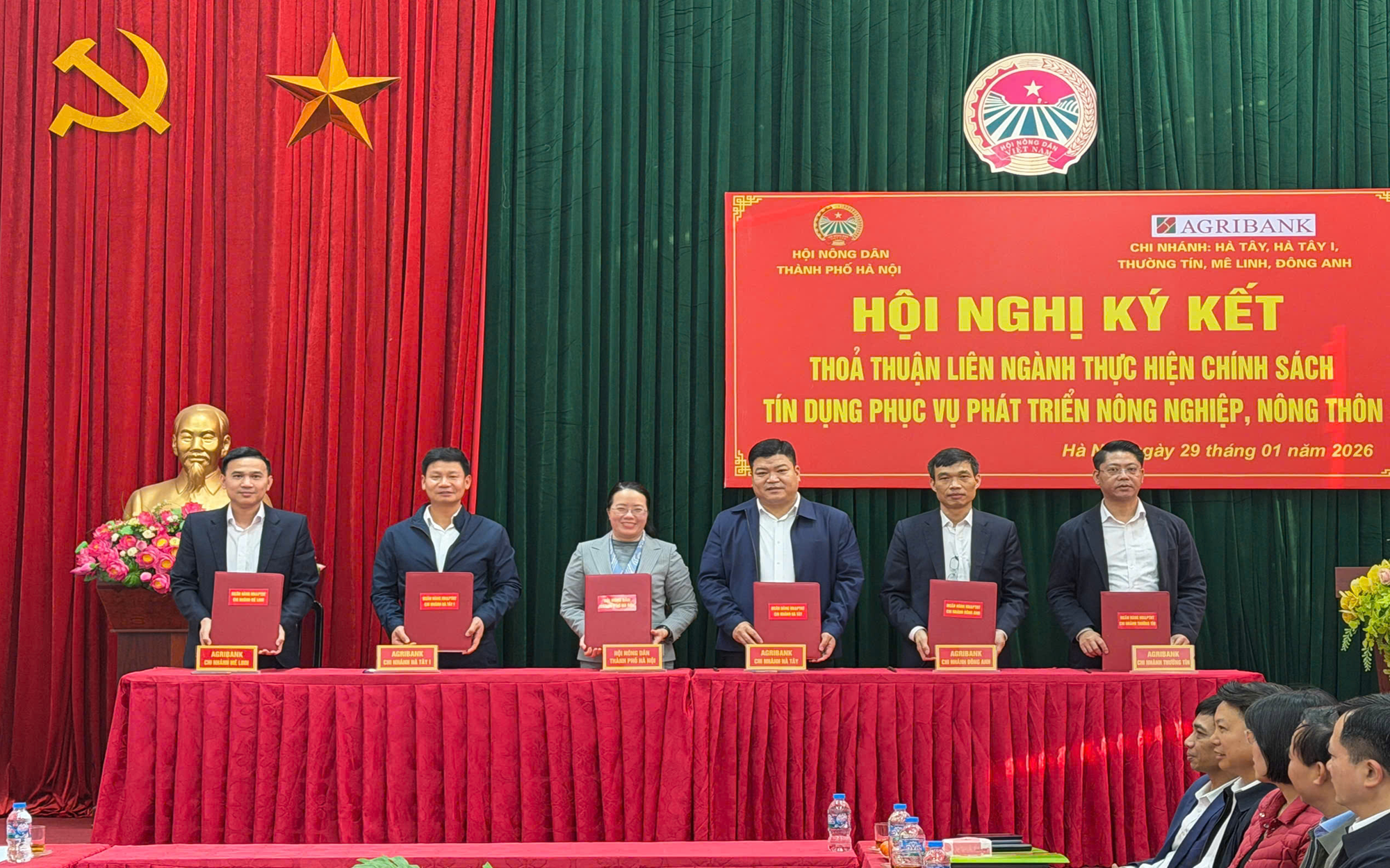 Hà Nội mở rộng “dòng vốn xanh” cho nông nghiệp, ký kết tín dụng liên ngành hỗ trợ nông dân phát triển sản xuất