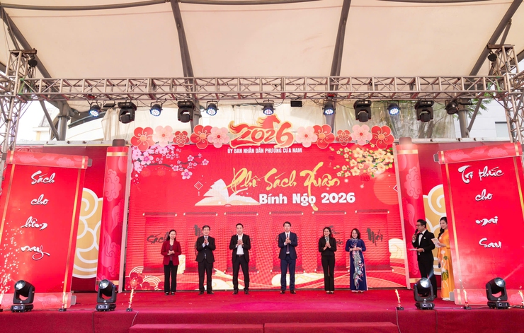 Phường Cửa Nam khai mạc Phố Sách Xuân Bính Ngọ 2026, lan tỏa văn hóa đọc trong không gian sáng tạo đầu năm