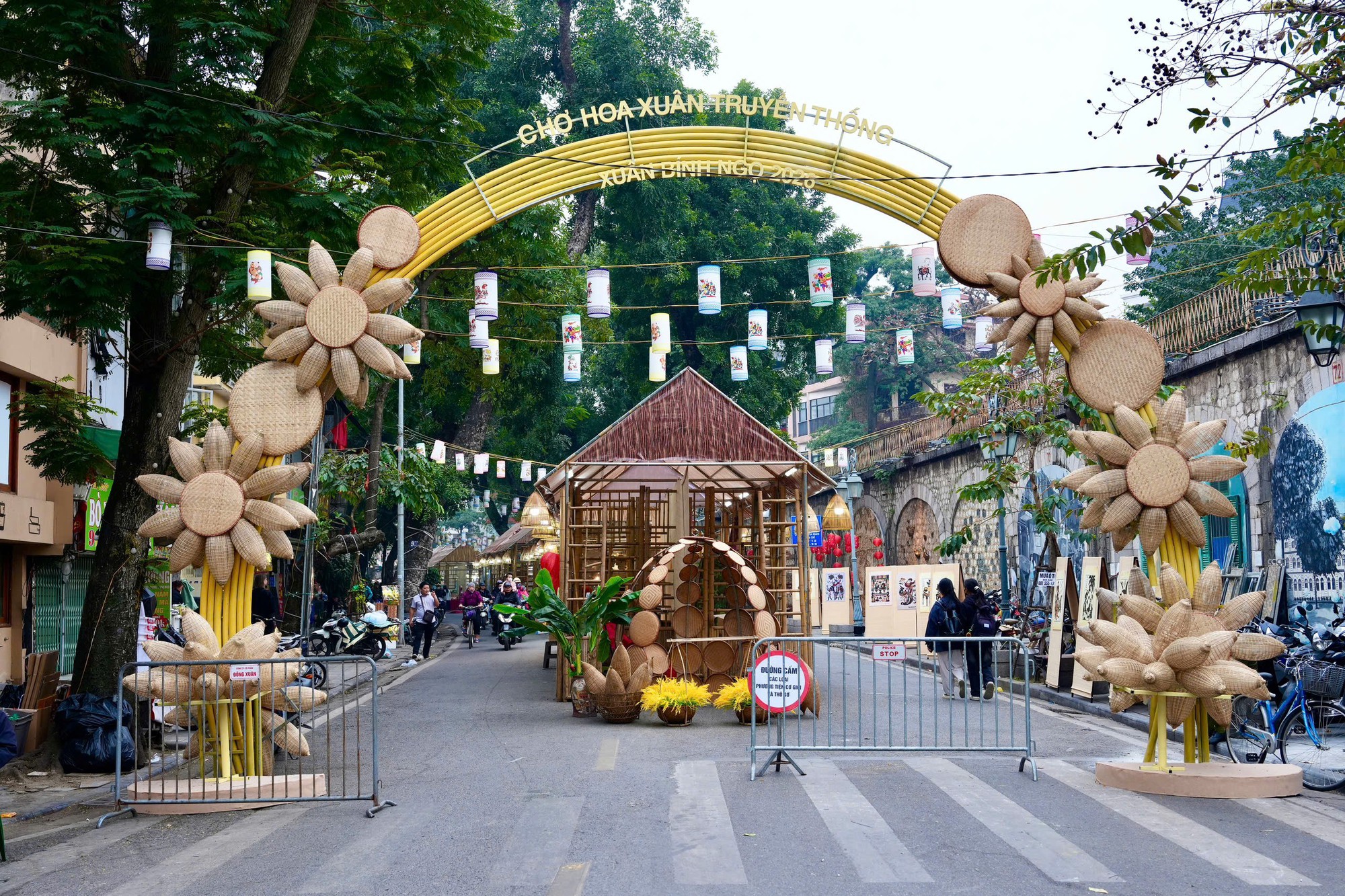 Chợ hoa Xuân Phố cổ 2026 mở rộng không gian, tôn vinh văn hóa Tết Hà Nội