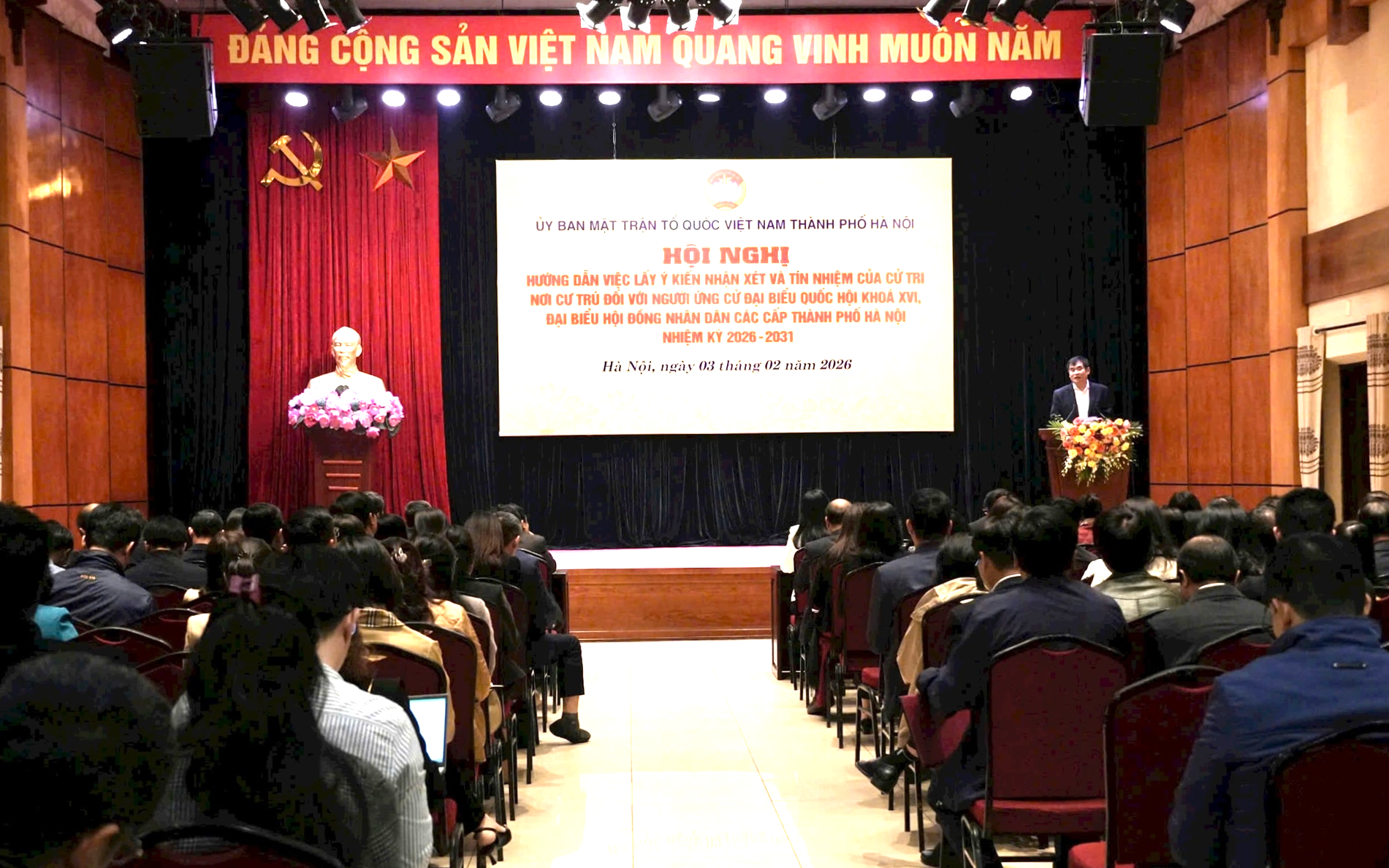 Hà Nội khẩn trương lấy ý kiến cử tri nơi cư trú đối với người ứng cử đại biểu Quốc hội và HĐND các cấp