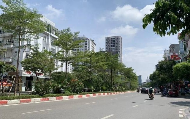 Hà Nội phân luồng giao thông tuyến Lạc Long Quân – Hoàng Quốc Việt phục vụ thi công công trình thoát nước lưu vực Tô Lịch