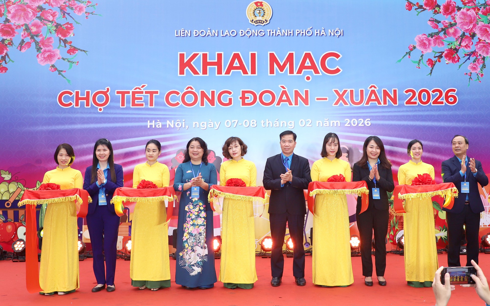 “Chợ Tết Công đoàn - Xuân 2026” lan tỏa yêu thương, chăm lo thiết thực cho người lao động Thủ đô