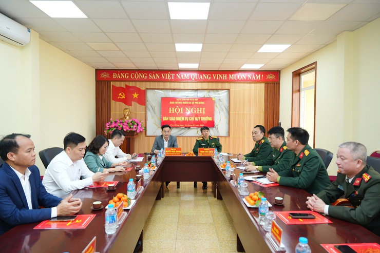 Xã Phù Đổng kiện toàn chức danh Chỉ huy trưởng Ban Chỉ huy Quân sự, bảo đảm nhiệm vụ quốc phòng địa phương