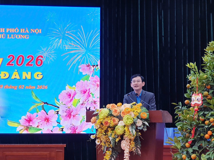 Phường Phú Lương chăm lo Tết cho đoàn viên, người lao động: Lan tỏa nghĩa tình, gắn kết cộng đồng Xuân Bính Ngọ 2026