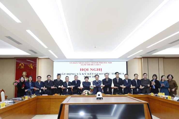 Cụm thi đua số 4 Hà Nội ký giao ước thi đua 2026, tạo động lực bứt phá cho 12 phường phía Tây Nam Thủ đô