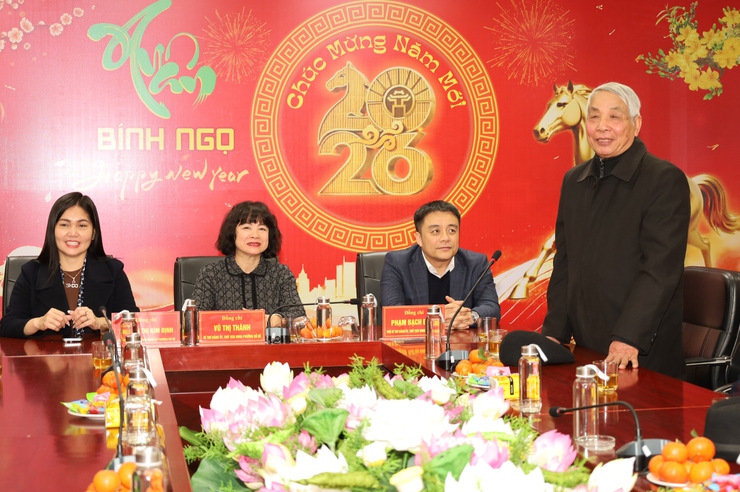 Phường Bồ Đề tri ân các thế hệ lãnh đạo, tiếp nối truyền thống xây dựng địa phương trong giai đoạn mới