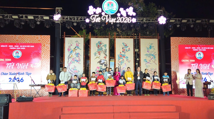Phường Tùng Thiện chăm lo toàn diện, bảo đảm mọi nhà đón Tết Bính Ngọ 2026 ấm no, an vui
