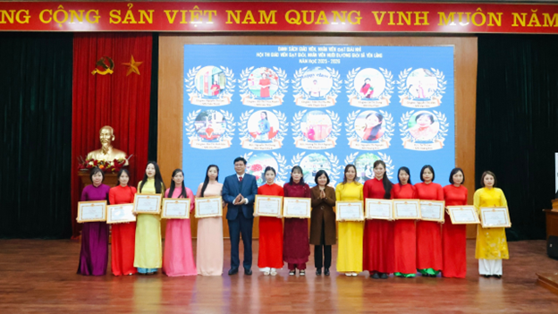 Xã Yên Lãng tôn vinh nhà giáo tiêu biểu, lan tỏa phong trào thi đua nâng cao chất lượng giáo dục