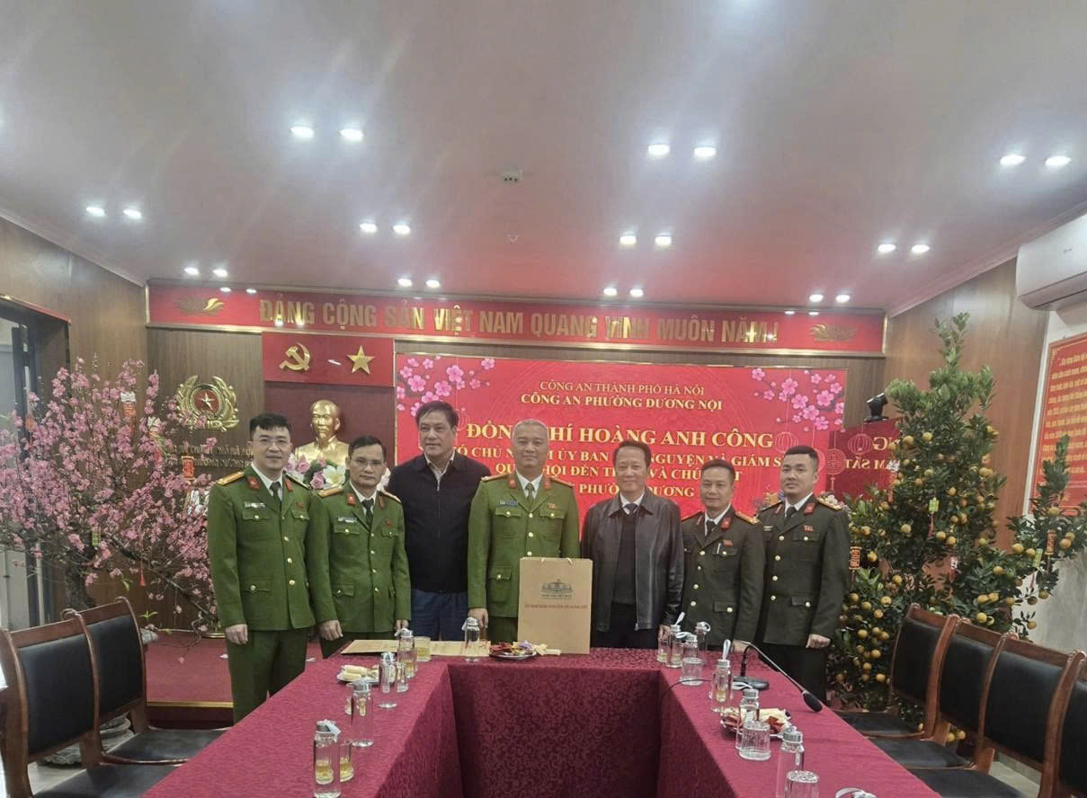 Phường Dương Nội: Ủy ban Dân nguyện và Giám sát của Quốc hội động viên lực lượng công an cơ sở dịp Tết Bính Ngọ 2026