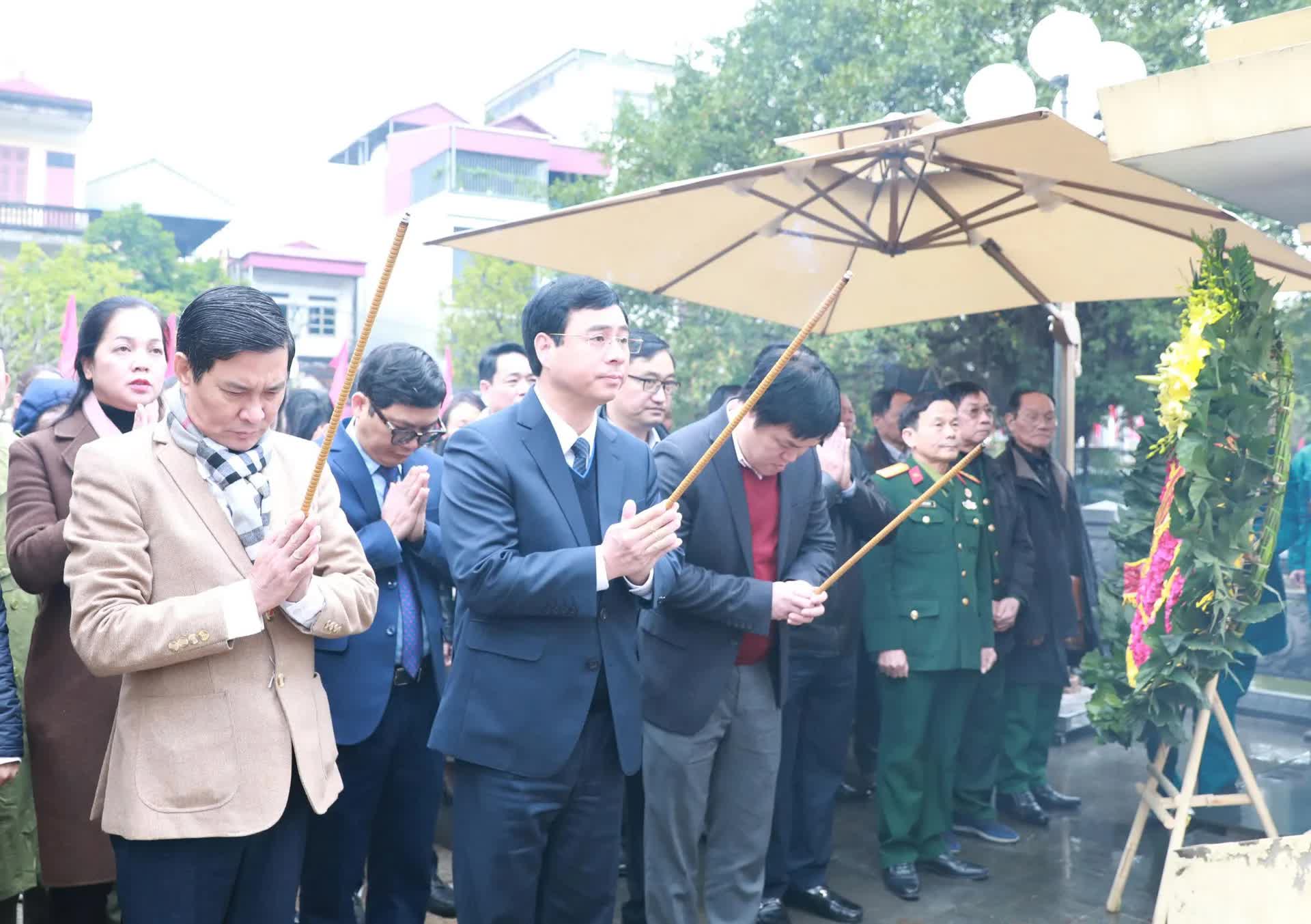 Phường Yên Sở: Trang nghiêm Lễ dâng hương tri ân các Anh hùng liệt sĩ dịp giáp Tết Nguyên đán Bính Ngọ