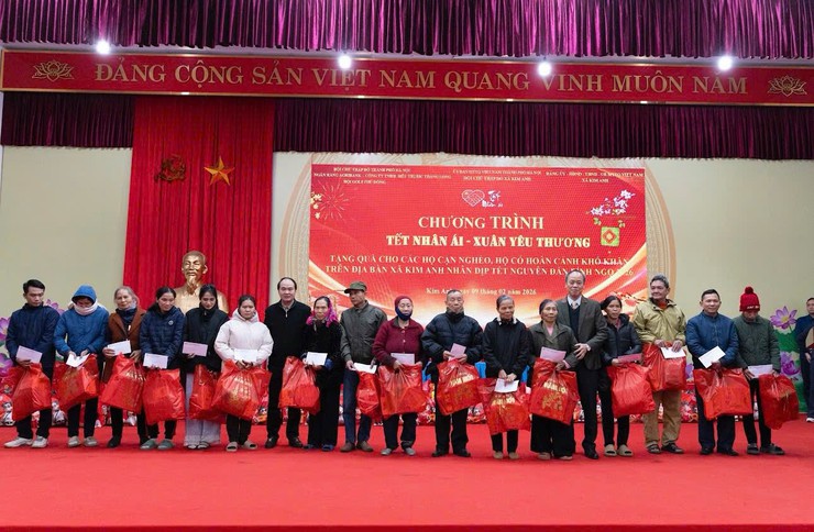 Xã Kim Anh lan tỏa yêu thương qua chương trình “Tết Nhân Ái - Xuân Yêu Thương”