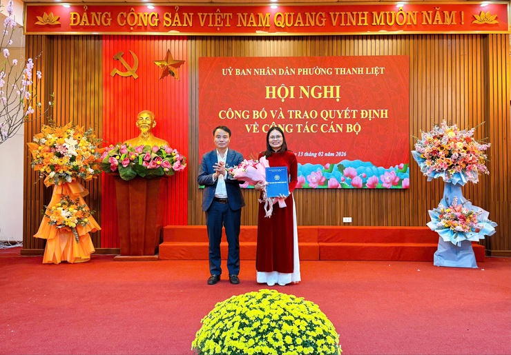UBND phường Thanh Liệt công bố, trao quyết định bổ nhiệm Hiệu trưởng Trường Tiểu học Phạm Tu