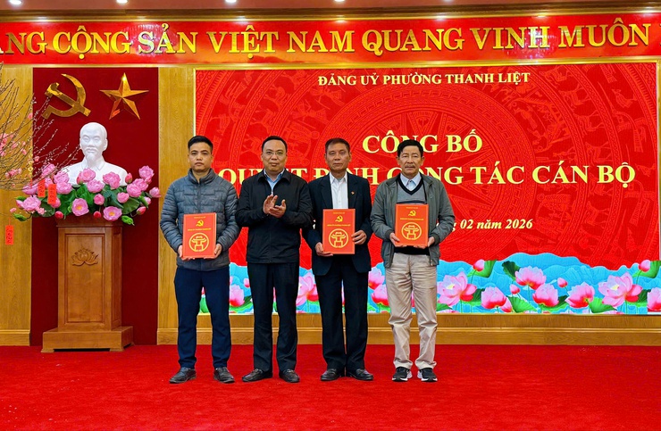Phường Thanh Liệt gặp mặt cán bộ qua các thời kỳ, lan tỏa truyền thống, củng cố nền tảng phát triển sau sáp nhập