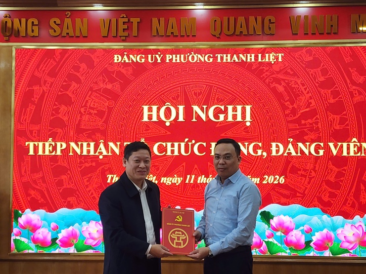 Phường Thanh Liệt tiếp nhận tổ chức Đảng trong doanh nghiệp, mở rộng quy mô, nâng cao chất lượng xây dựng Đảng
