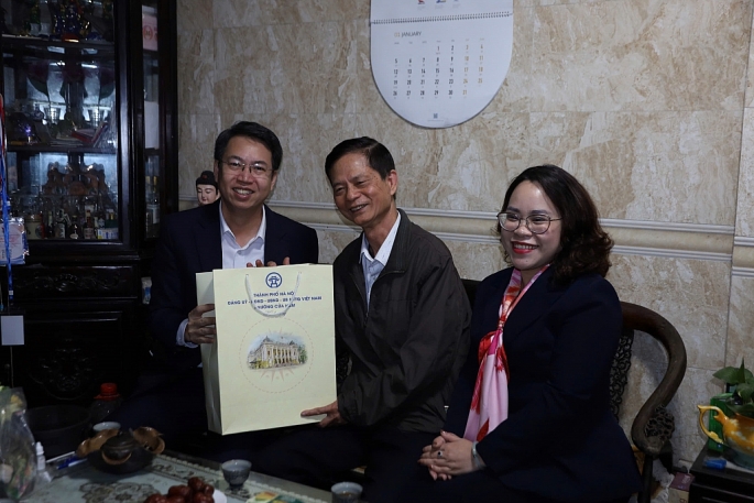 Phường Cửa Nam lan tỏa nghĩa tình Xuân Bính Ngọ, chăm lo chu đáo người có công và các đối tượng chính sách
