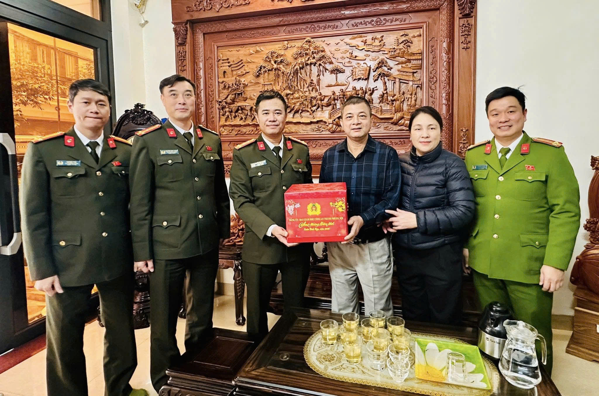 Thành phố Hà Nội: Công an thành phố tri ân gia đình liệt sĩ Công an nhân dân, lan tỏa đạo lý “uống nước nhớ nguồn”
