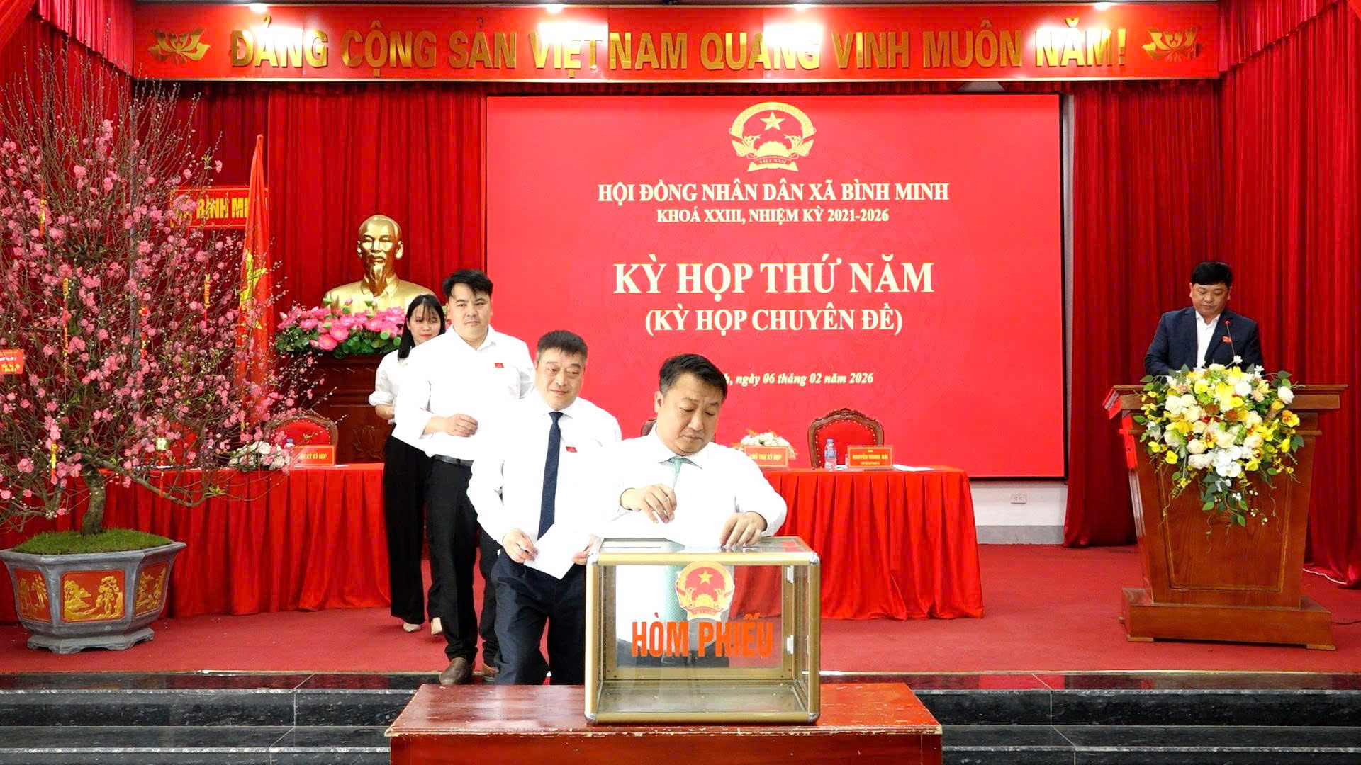 Xã Bình Minh: Kỳ họp HĐND chuyên đề quyết nghị nhiều nội dung quan trọng về phát triển kinh tế - xã hội và công tác cán bộ