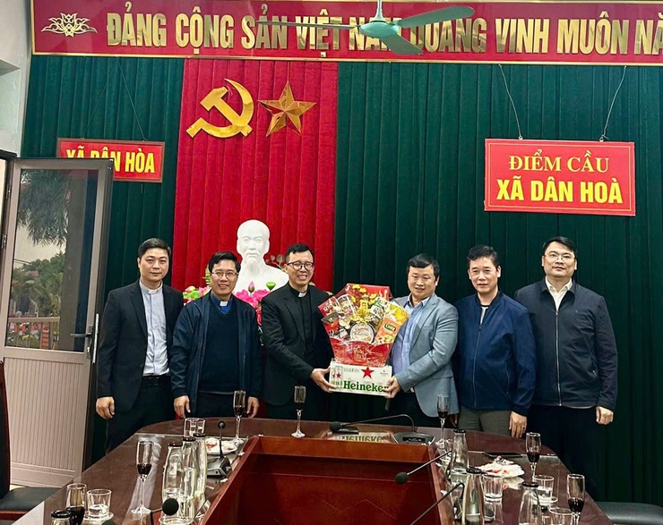 Xã Dân Hòa tăng cường khối đại đoàn kết, lan tỏa gắn bó đạo - đời trong những ngày đầu Xuân Bính Ngọ 2026