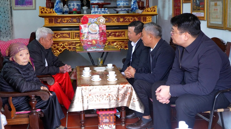 Xã Dân Hòa tri ân người có công, chúc thọ người cao tuổi dịp Xuân Bính Ngọ 2026