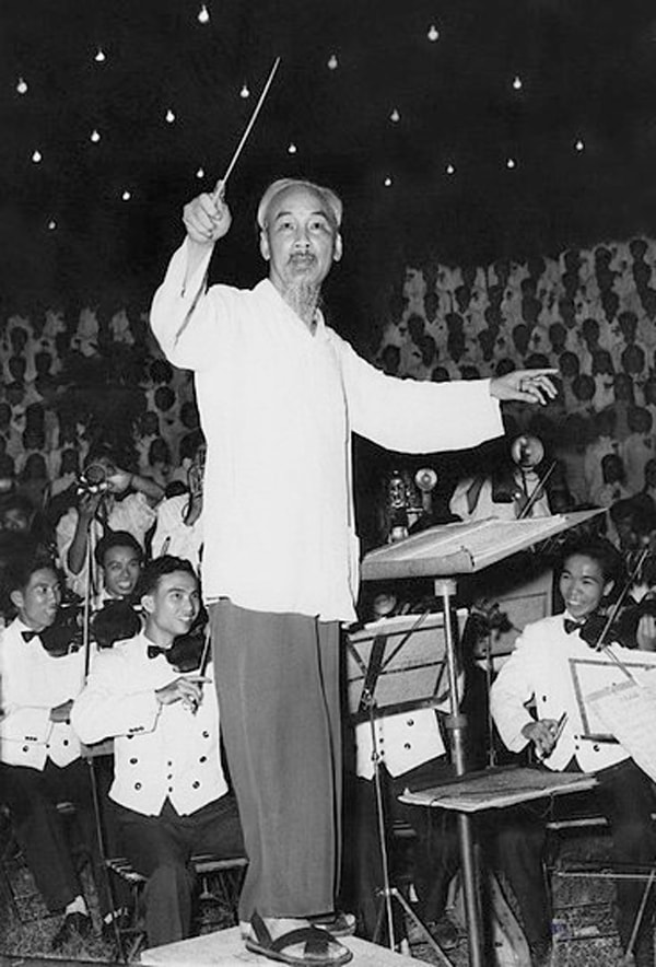 Hoàn thành tâm nguyện Bác Hồ, đưa dân tộc tới đài vinh quang