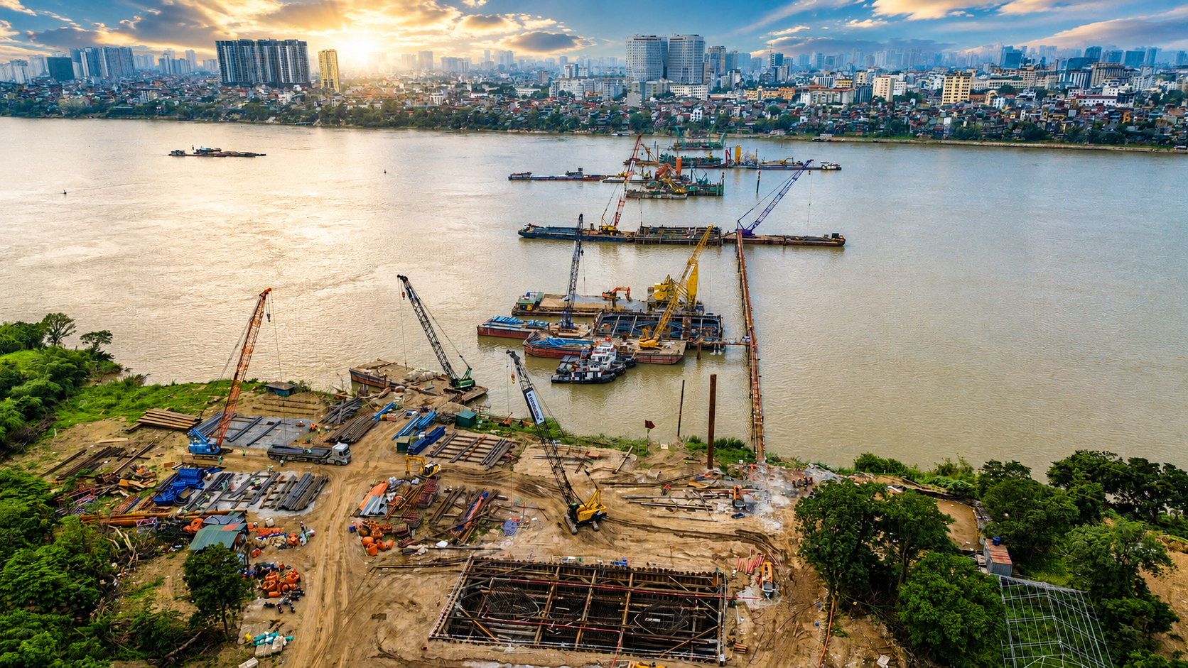 Tăng tốc thi công cầu Trần Hưng Đạo