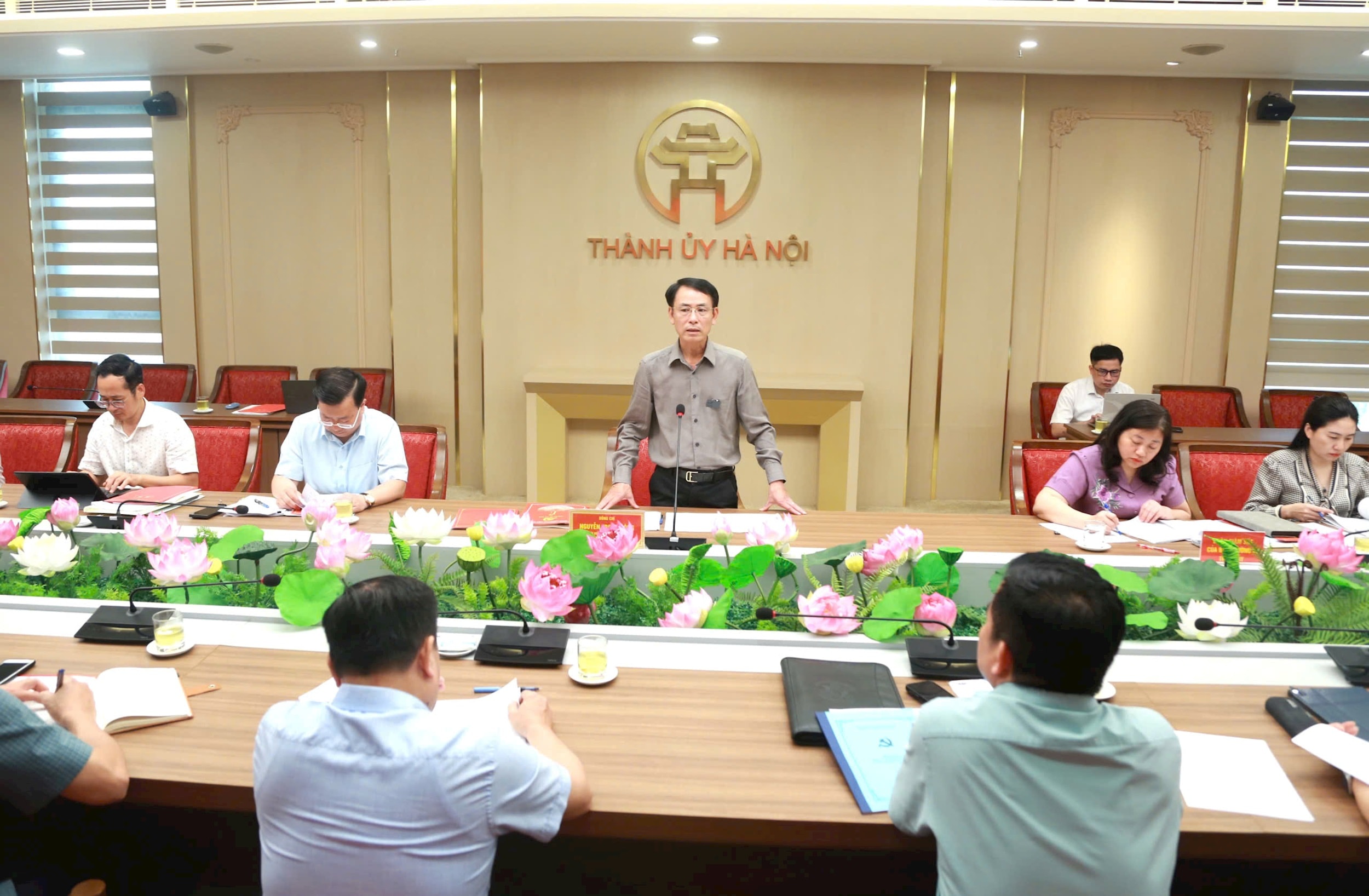 Phó Bí thư Thường trực Thành ủy Hà Nội Nguyễn Trọng Đông giám sát việc vận hành mô hình chính quyền địa phương hai cấp tại phường Bạch Mai và xã Trung Giã