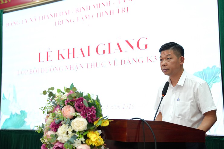 Xã Thanh Oai phối hợp mở lớp bồi dưỡng nhận thức về Đảng cho 135 quần chúng ưu tú