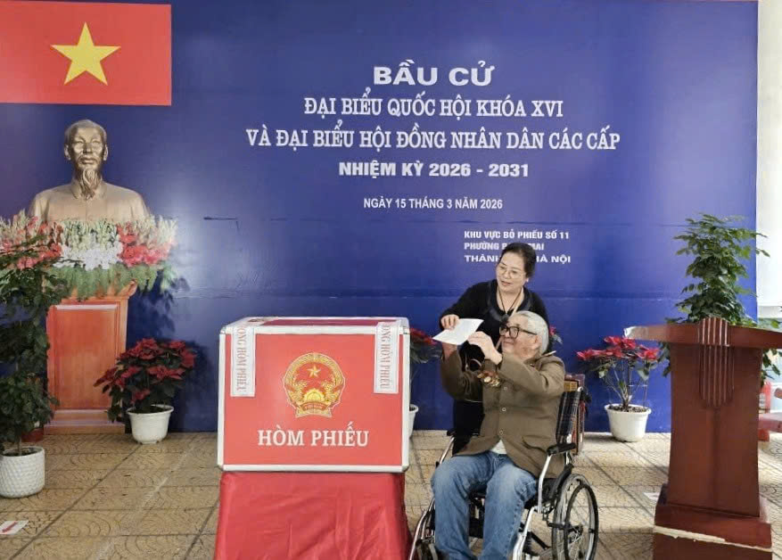 Phường Bạch Mai: 99,74% cử tri tham gia bỏ phiếu, nhiều tổ bầu cử hoàn thành 100% từ sớm