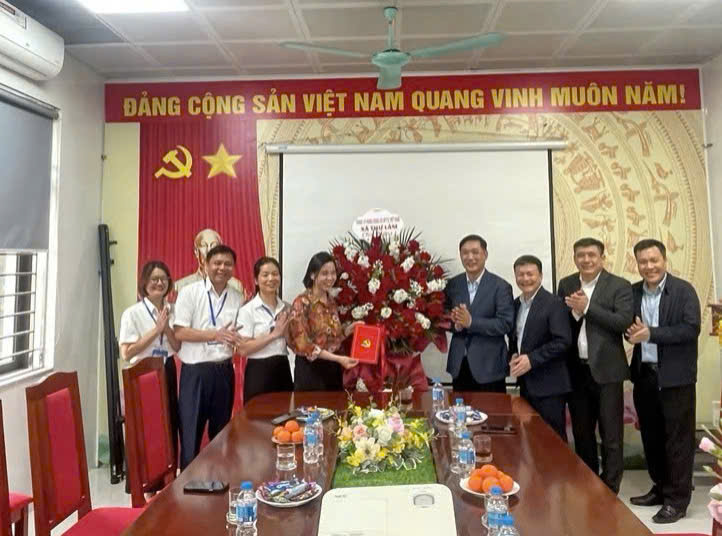 Xã Thư Lâm tri ân đội ngũ thầy thuốc nhân kỷ niệm 71 năm Ngày Thầy thuốc Việt Nam