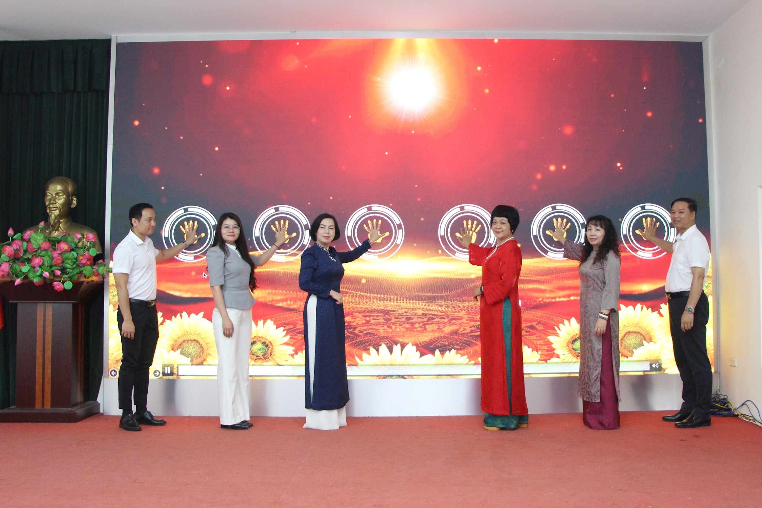 Phường Giảng Võ ra mắt “Bản tin điện tử Mặt trận”, thúc đẩy chuyển đổi số trong công tác tuyên truyền, vận động