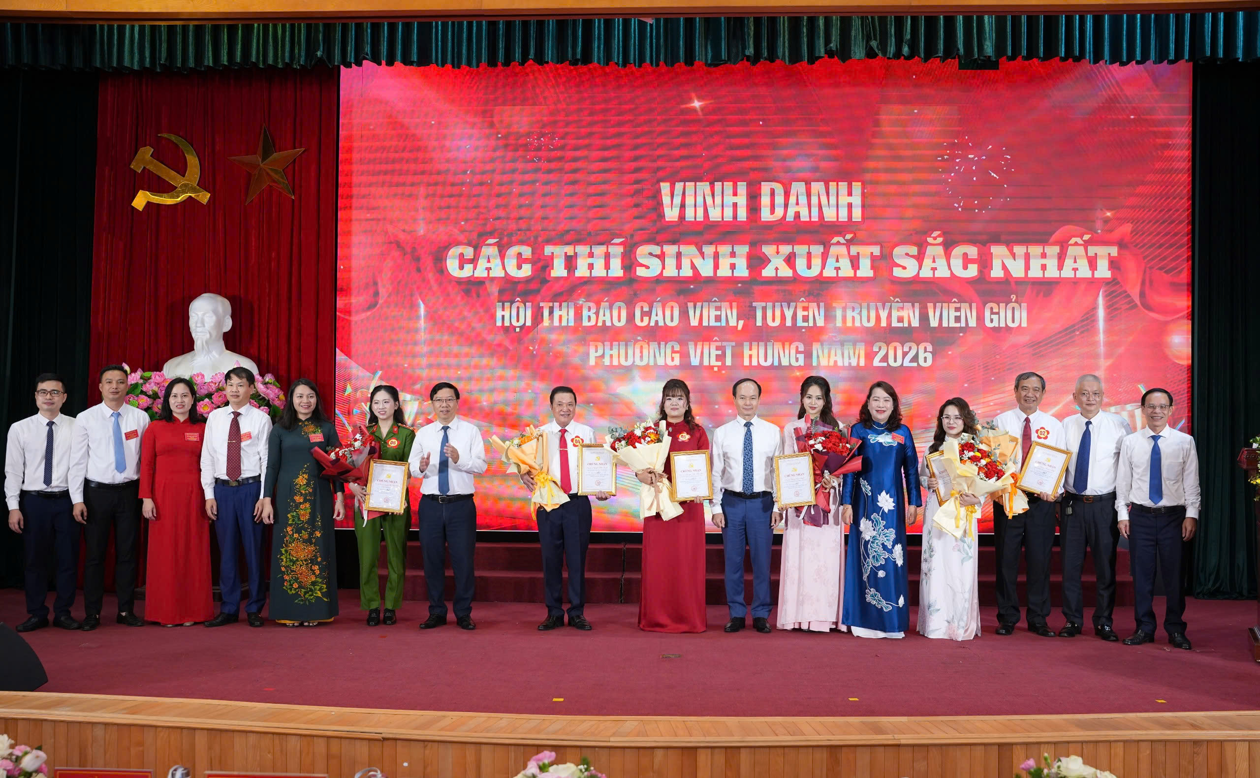 Phường Việt Hưng lan tỏa tinh thần đổi mới qua Hội thi Báo cáo viên, tuyên truyền viên giỏi năm 2026