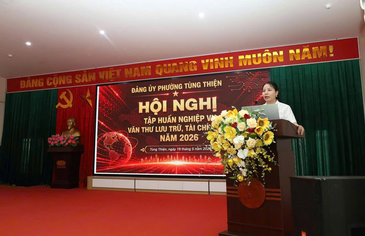 Phường Tùng Thiện nâng cao năng lực cán bộ cấp ủy qua tập huấn nghiệp vụ văn thư, lưu trữ và tài chính Đảng