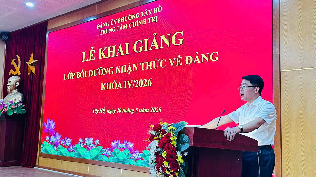 Phường Tây Hồ phối hợp Đảng ủy Tổng Công ty Điện lực thành phố Hà Nội bồi dưỡng nhận thức về Đảng cho 98 quần chúng ưu tú