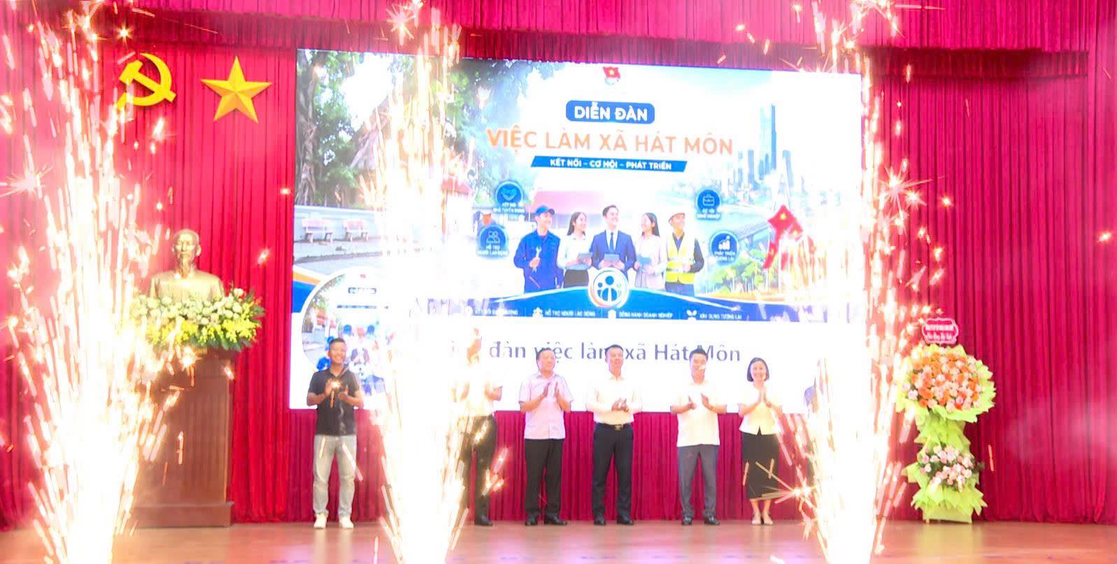 Xã Hát Môn ra mắt Fanpage “Diễn đàn việc làm”, kết nối tuyển dụng và hỗ trợ khởi nghiệp