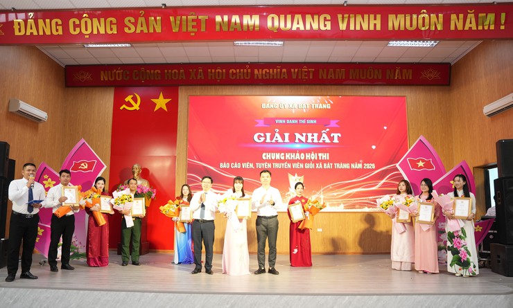 Xã Bát Tràng lan tỏa tinh thần đổi mới công tác tuyên truyền qua Hội thi Báo cáo viên, tuyên truyền viên giỏi xã Bát Tràng năm 2026