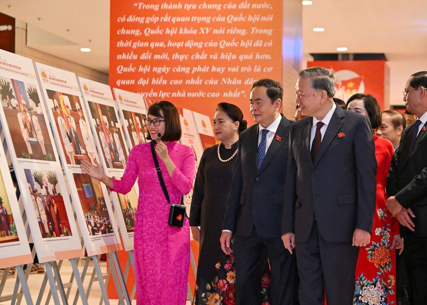 Vận dụng tư tưởng Hồ Chí Minh về quyết sách chính trị trong xây dựng đường lối, chiến lược phát triển đất nước cho kỷ nguyên mới