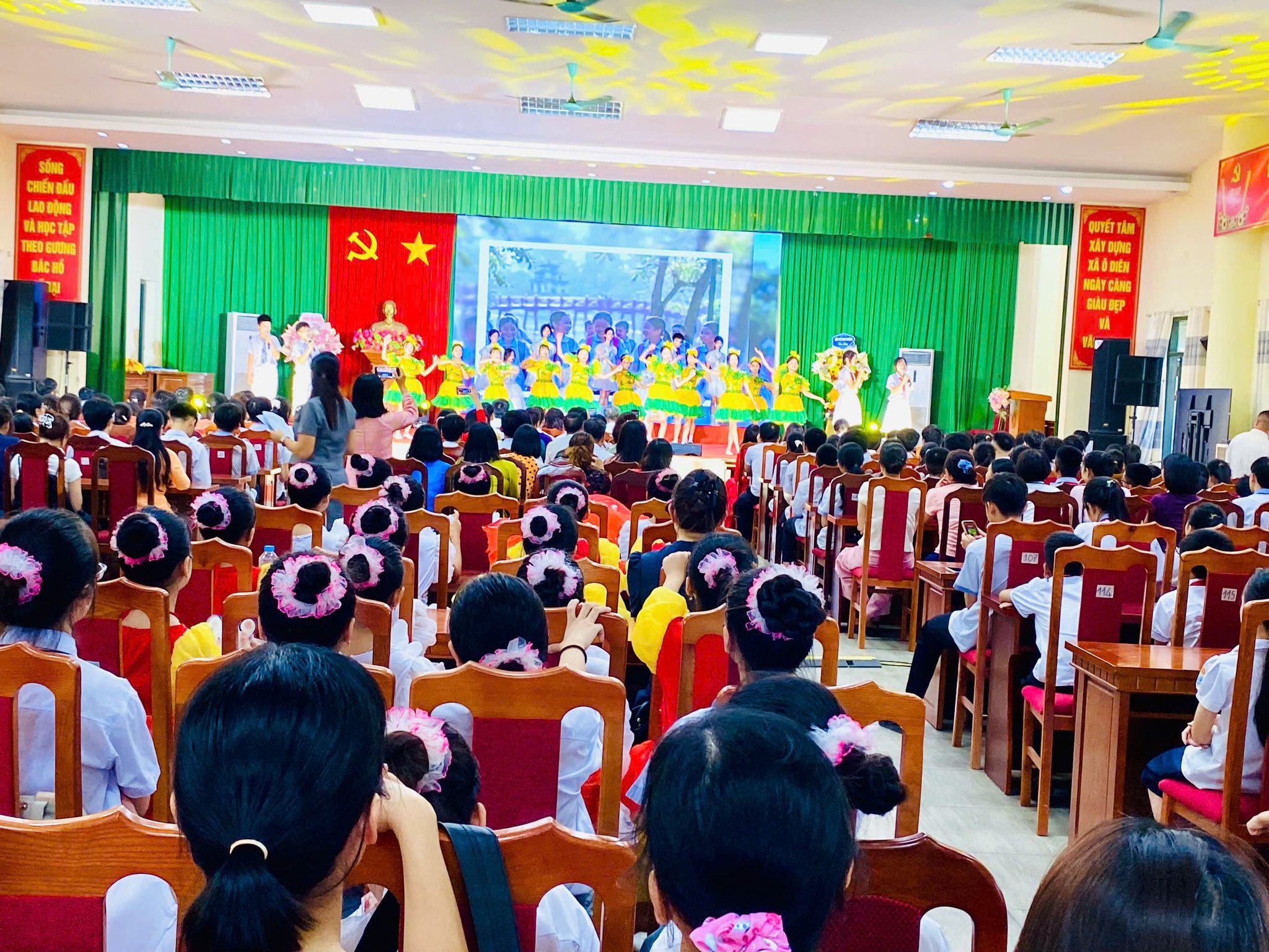 Xã Ô Diên tuyên dương học sinh giỏi tiêu biểu, lan tỏa truyền thống hiếu học và những hành động đẹp