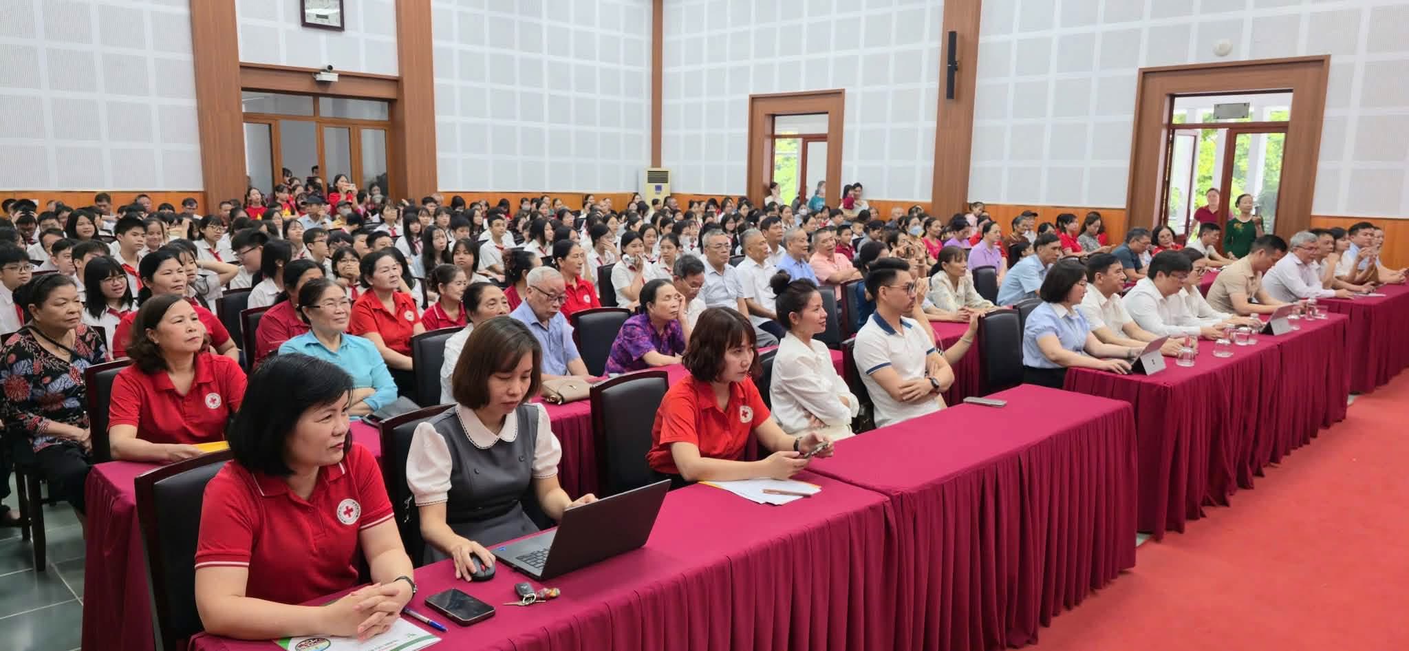Phường Long Biên lan tỏa hành trình nhân ái vì cộng đồng trong “Tháng Nhân đạo” năm 2026