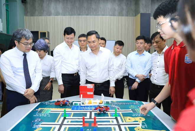 Hà Nội tiên phong thí điểm AI trong trường học, mở hướng đổi mới giáo dục số từ lớp học