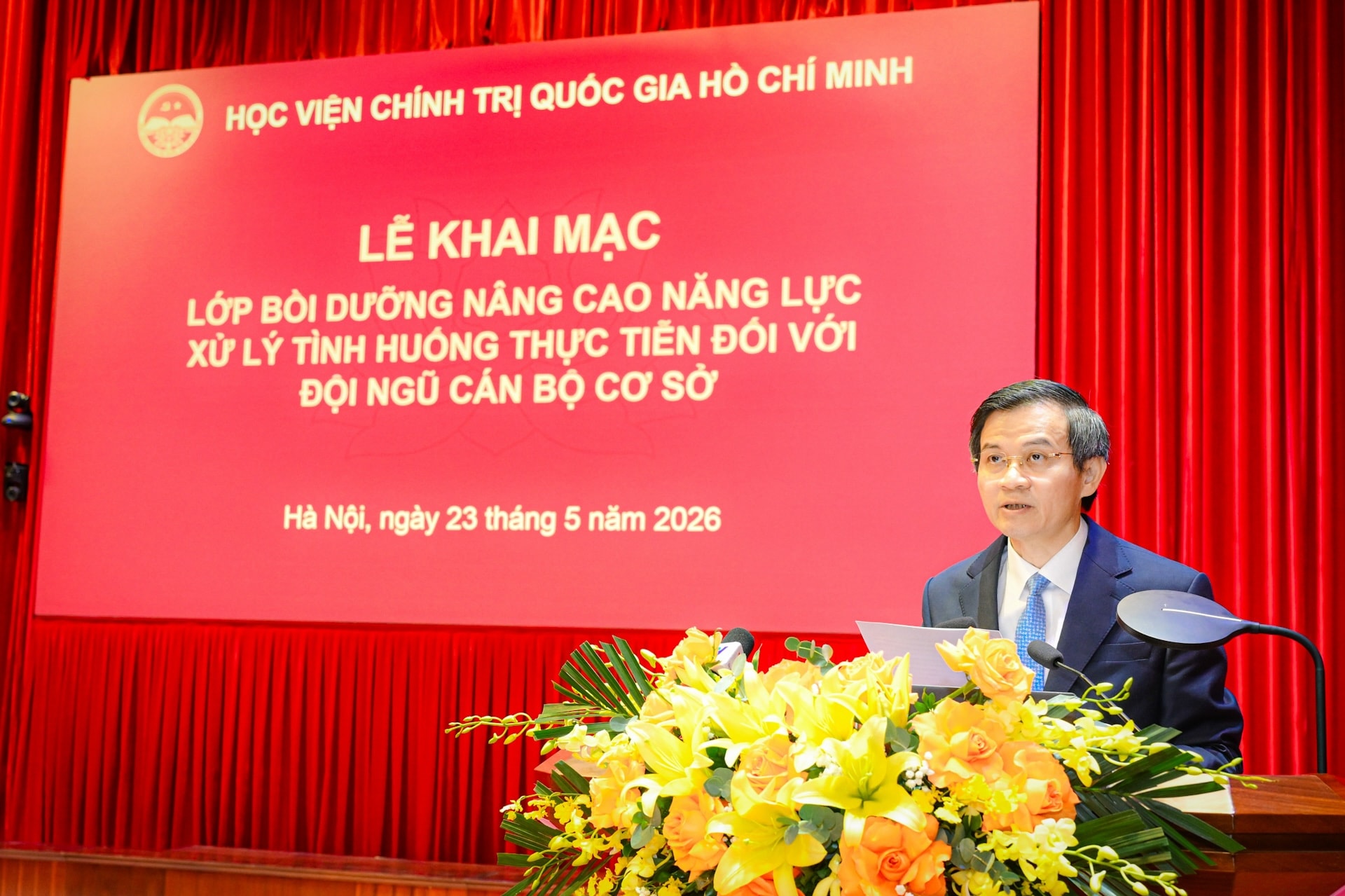 Khai giảng Lớp bồi dưỡng nâng cao năng lực xử lý tình huống thực tiễn cho cán bộ cơ sở