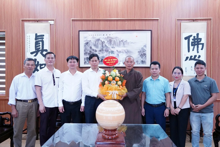 Phường Chương Mỹ thăm hỏi, chúc mừng các cơ sở Phật giáo nhân dịp Đại lễ Phật đản Phật lịch 2570 - Dương lịch 2026