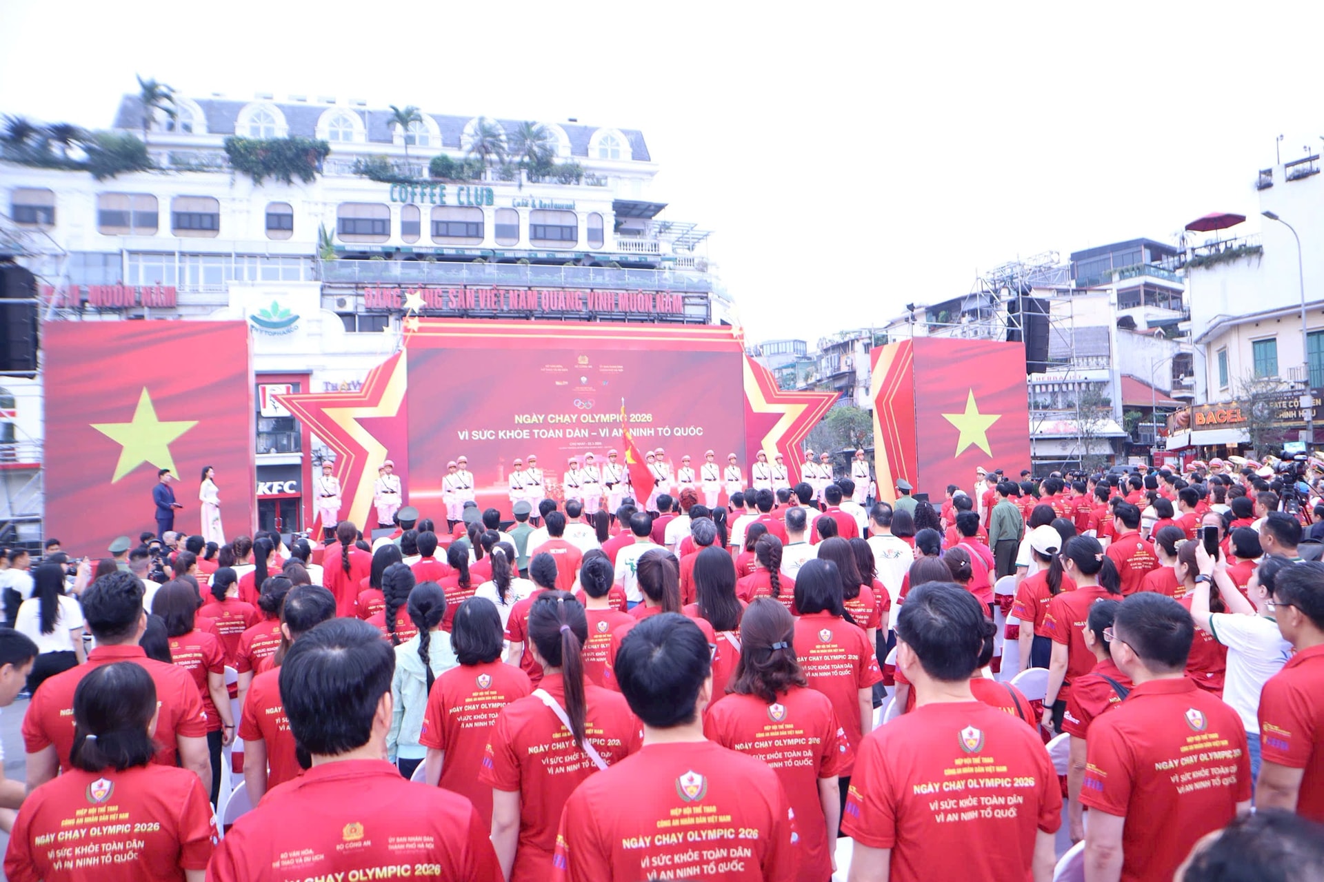 Hà Nội lan tỏa Ngày chạy Olympic 2026 với gần 100.000 người hưởng ứng, hơn 1,4 triệu người tham gia trên cả nước