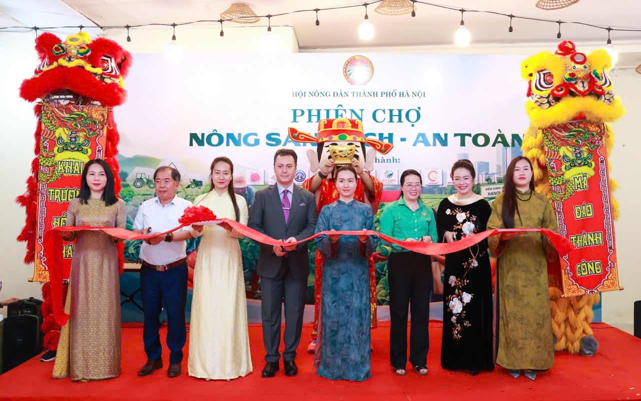 Hà Nội khai mạc Phiên chợ Nông sản sạch - an toàn 2026, mở rộng kết nối tiêu thụ nông sản xanh