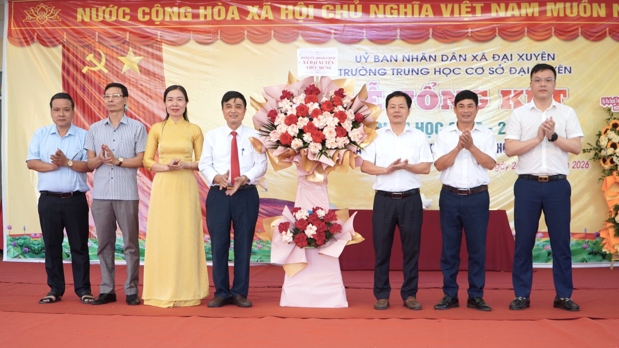 Trường THCS Đại Xuyên đón nhận danh hiệu chuẩn Quốc gia, khẳng định bước tiến mới về chất lượng giáo dục