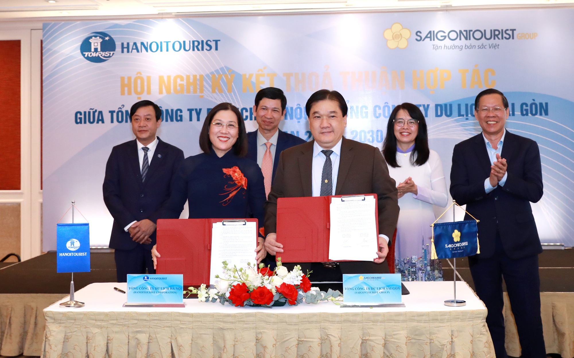 Hà Nội - thành phố Hồ Chí Minh tăng cường liên kết, mở rộng không gian phát triển du lịch quốc gia