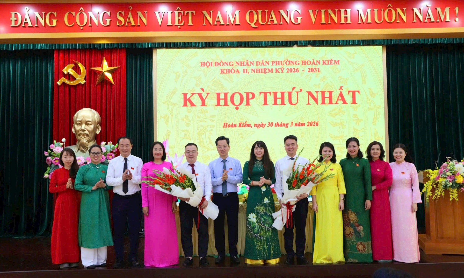 Phường Hoàn Kiếm kiện toàn bộ máy chính quyền nhiệm kỳ mới, thông qua nhiều nghị quyết quan trọng